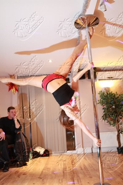 POLE_FITNESS_271