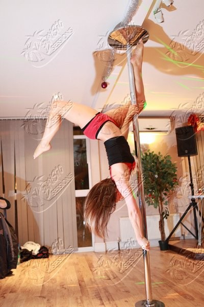 POLE_FITNESS_274